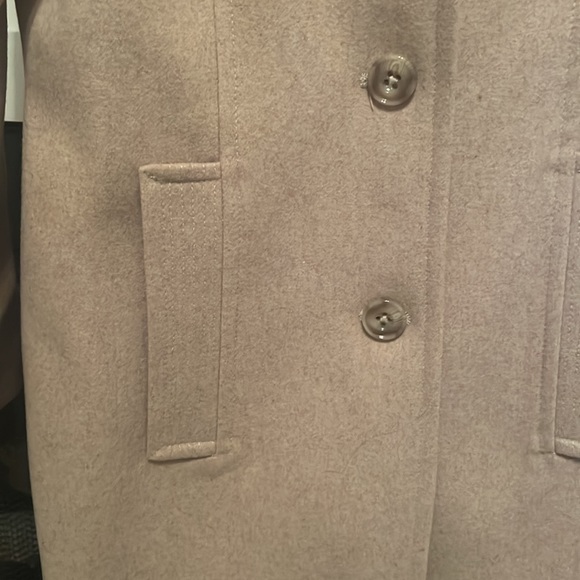 London Fog Beige/Oatmeal Winter Coat. Size XS. - Picture 4 of 9